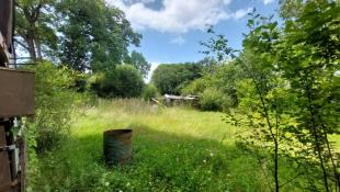 Terrain constructible de près de 3000 m2 à Theix-Noyalo