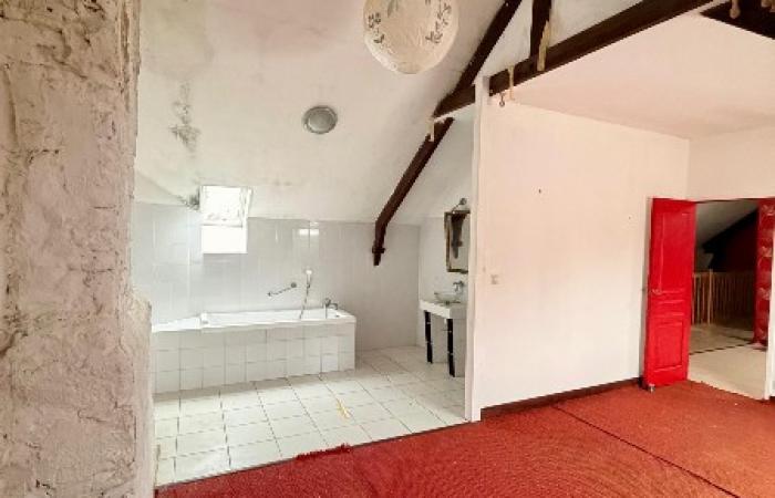 Longère a réhabiliter à Plougoumelen
